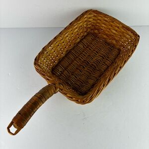 Vintage Wicker Scoop Basket w/Long Handle